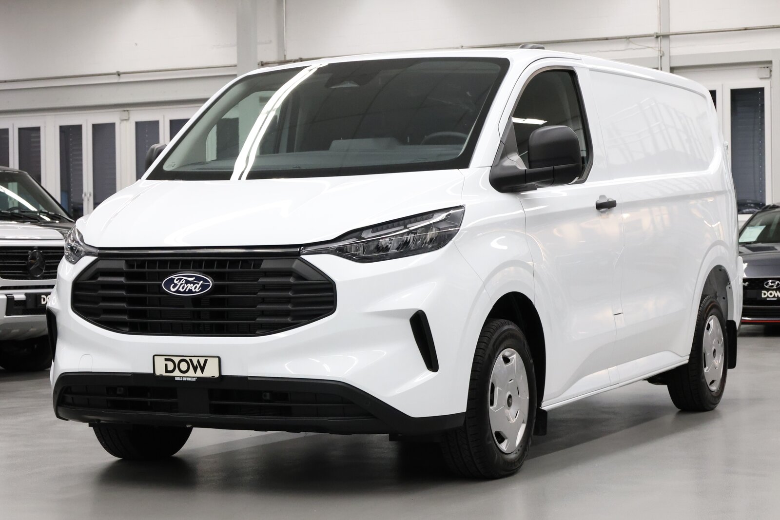 FORD Transit Custom Van 320 L1 2.0 EcoBlue 136 Trend 4x4, Diesel, Auto nuove, Automatico - 4