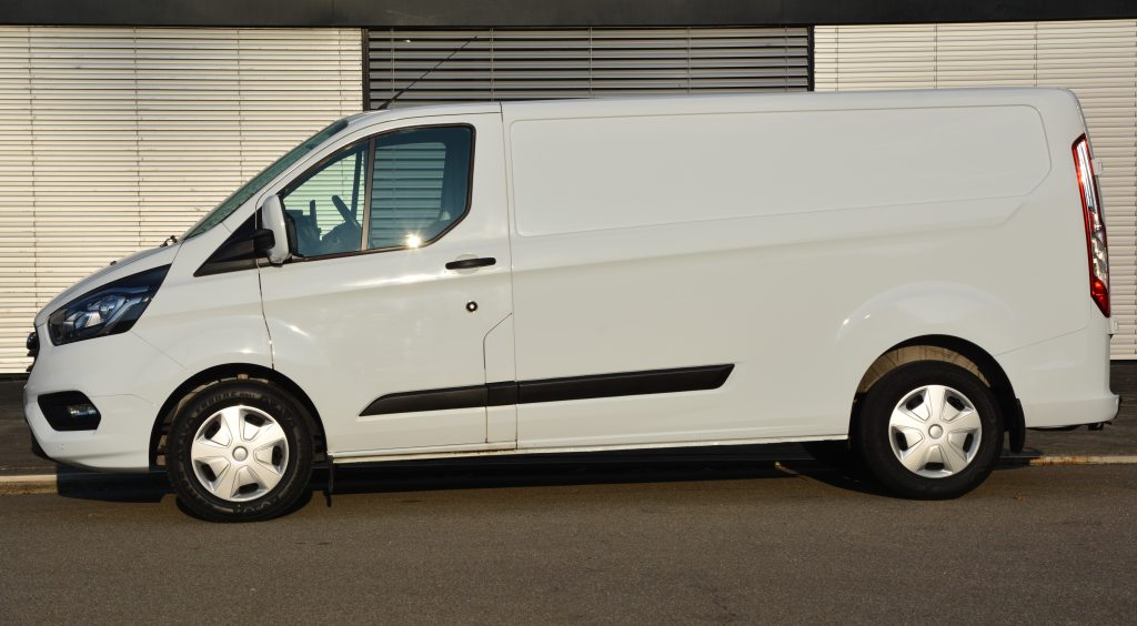 FORD TRANSIT CUSTOM 2.0 TDCi 130 Trend, Diesel, Occasion / Utilisé, Automatique - 6