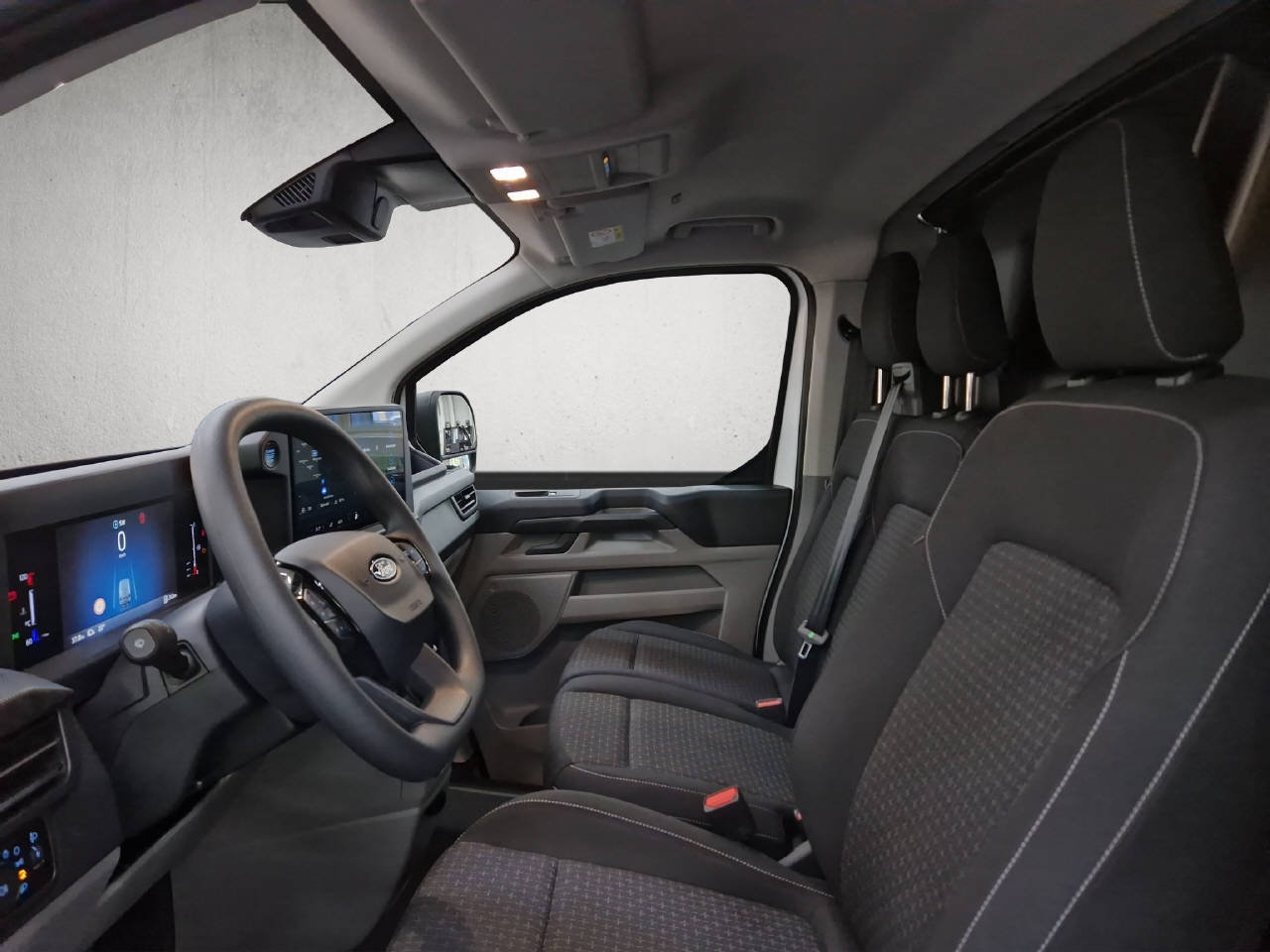 FORD Transit Custom Van 300 L1 2.0 EcoBlue 136PS Trend, Diesel, Occasion / Gebraucht, Handschaltung - 4