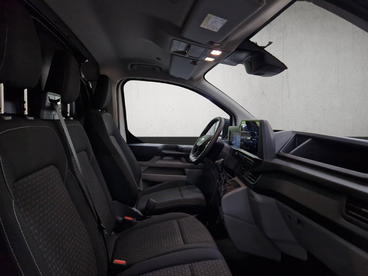 FORD Transit Custom Van 300 L1 2.0 EcoBlue 136PS Trend, Diesel, Occasion / Gebraucht, Handschaltung - 5