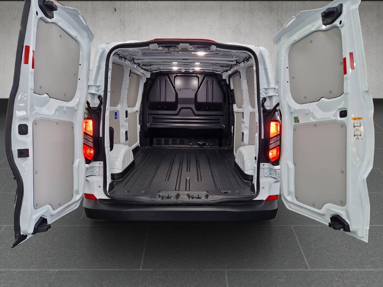 FORD Transit Custom Van 300 L1 2.0 EcoBlue 136PS Trend, Diesel, Occasion / Gebraucht, Handschaltung - 7