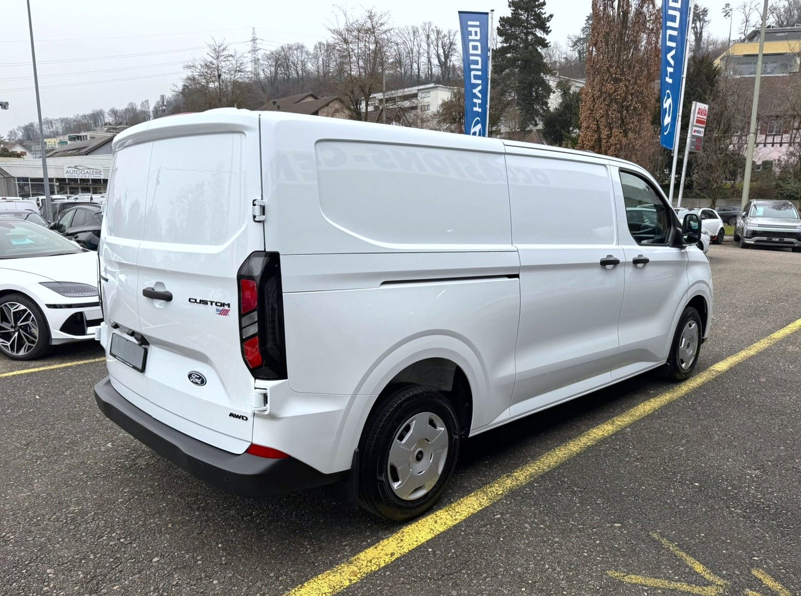 FORD Tr. Cust 320L2 Tre A 4x4, Diesel, Occasion / Gebraucht, Automatik - 7