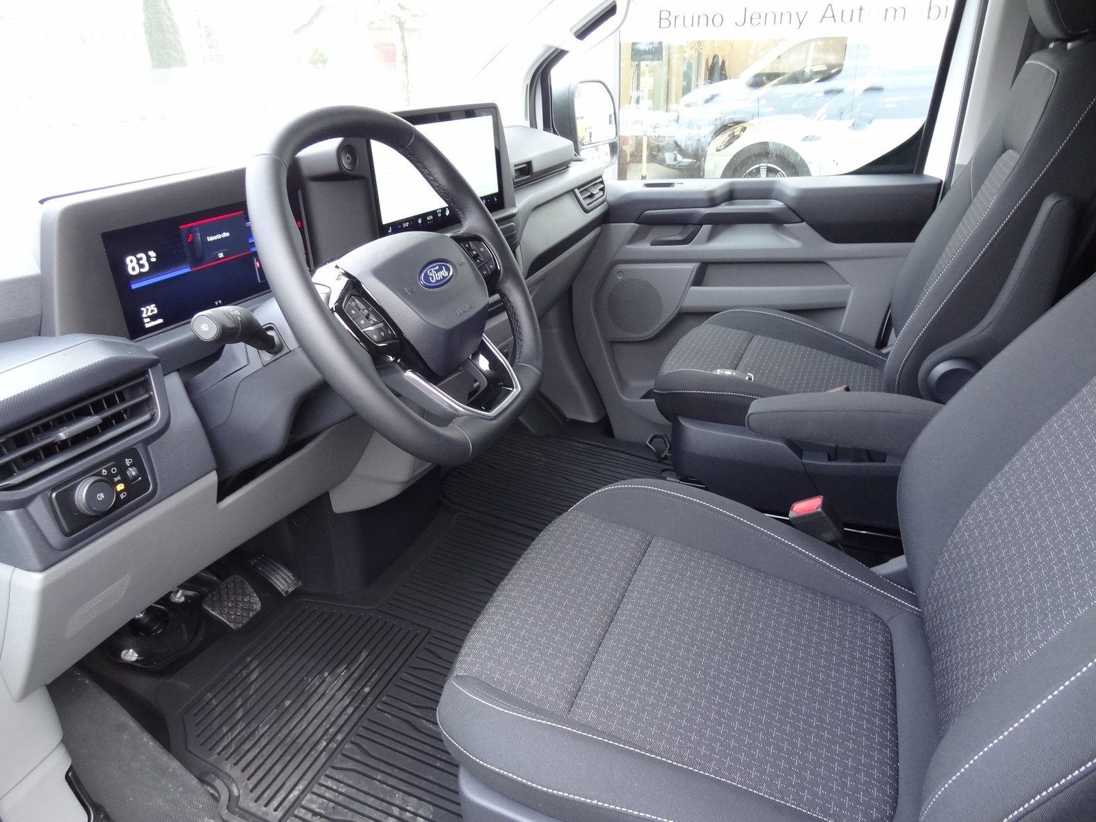 FORD Transit Custom Van 340 L2H1 65kWh Trend, Electric, Second hand / Used, Automatic - 4