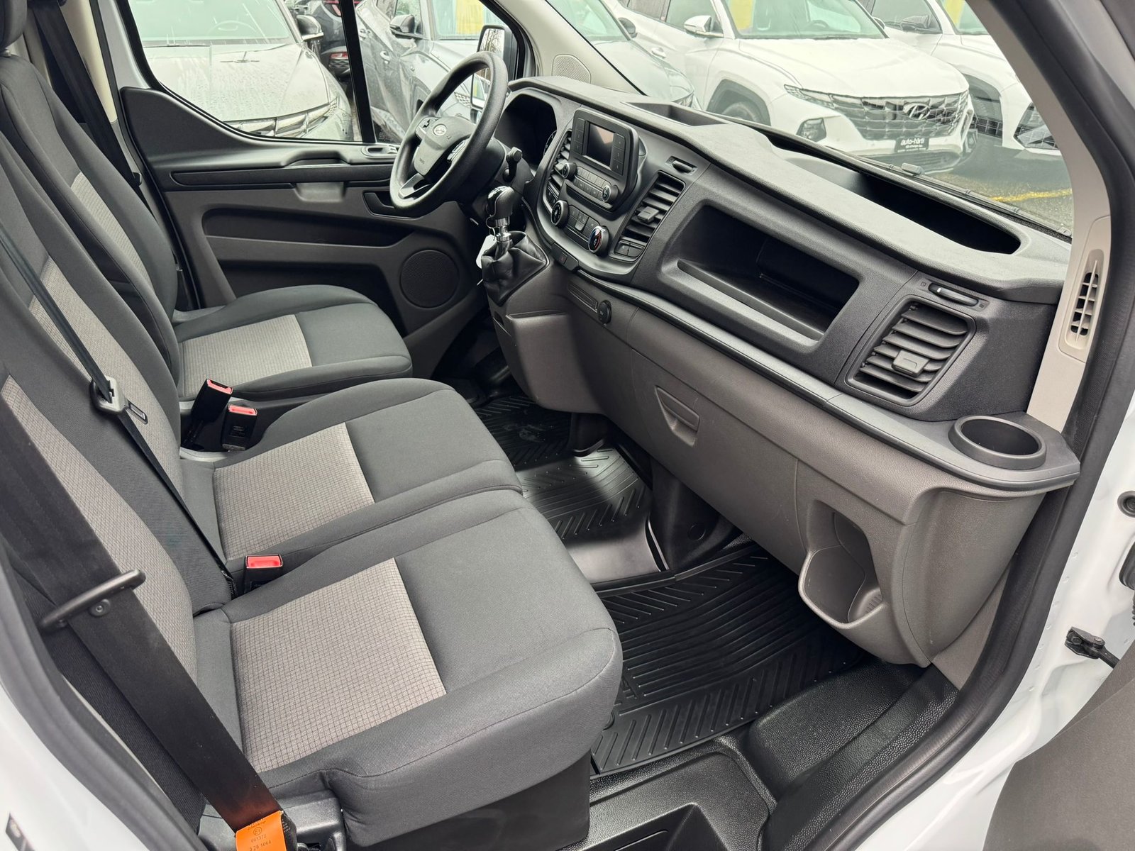 FORD Transit Cust 280 L1 Basis, Diesel, Second hand / Used, Manual - 4