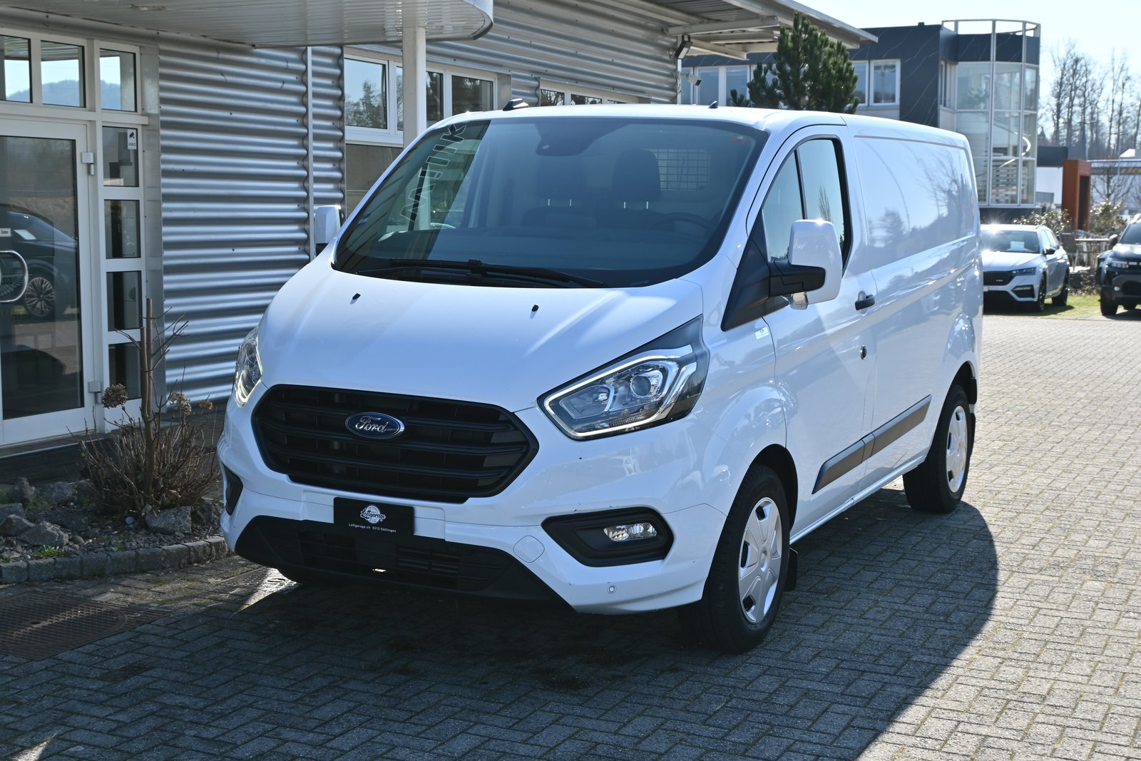 FORD Transit Custom Van 320 L1H1 Basis 3-Plätzer, Diesel, Second hand / Used, Manual - 2