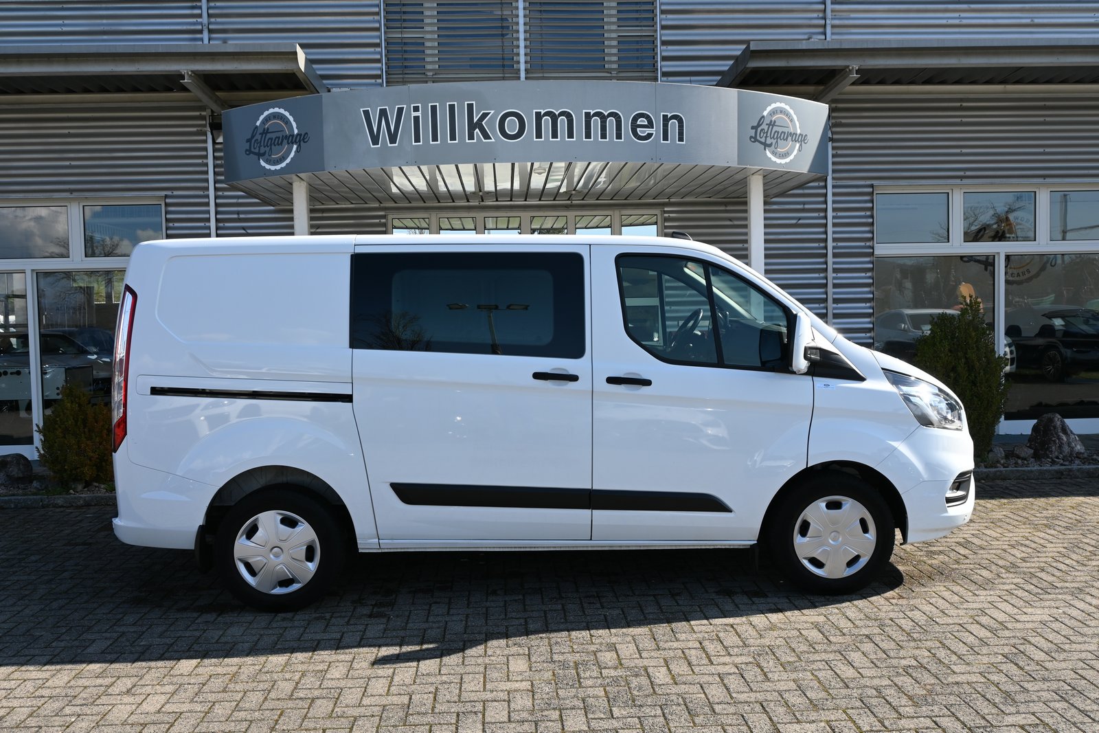 FORD Transit Custom Van 320 L1H1 Basis 3-Plätzer, Diesel, Second hand / Used, Manual - 5