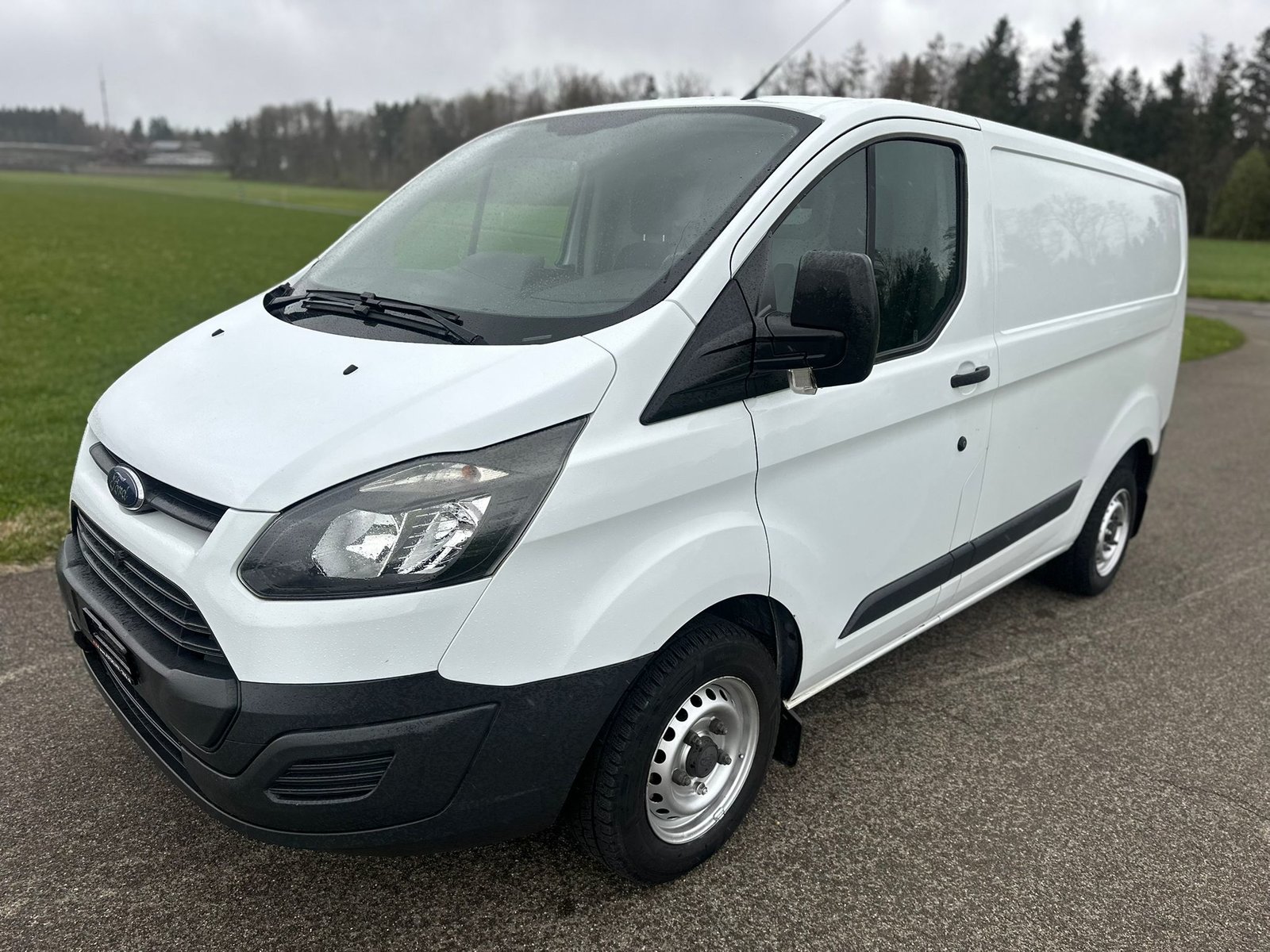 FORD Transit Custom Van 250 L1H1 Startup, Diesel, Second hand / Used, Manual - 2