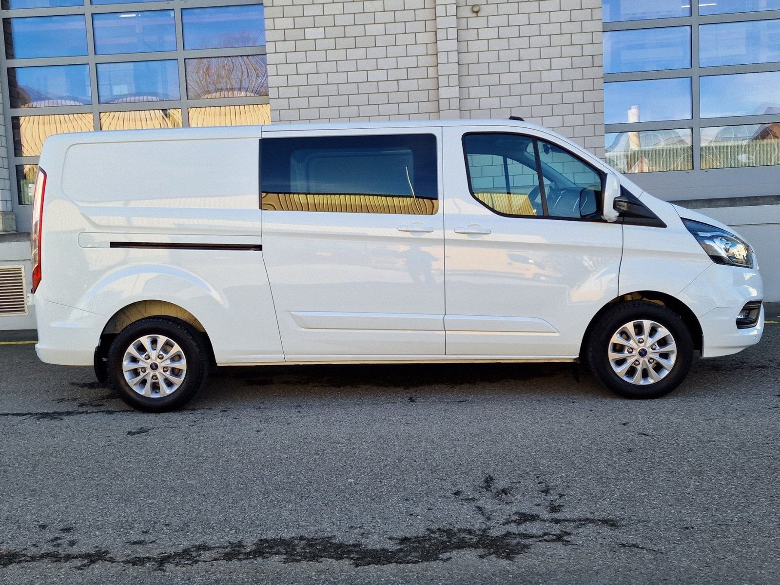 FORD Transit Custom Van 340 L2H1 Trend A, Diesel, Second hand / Used, Automatic - 4