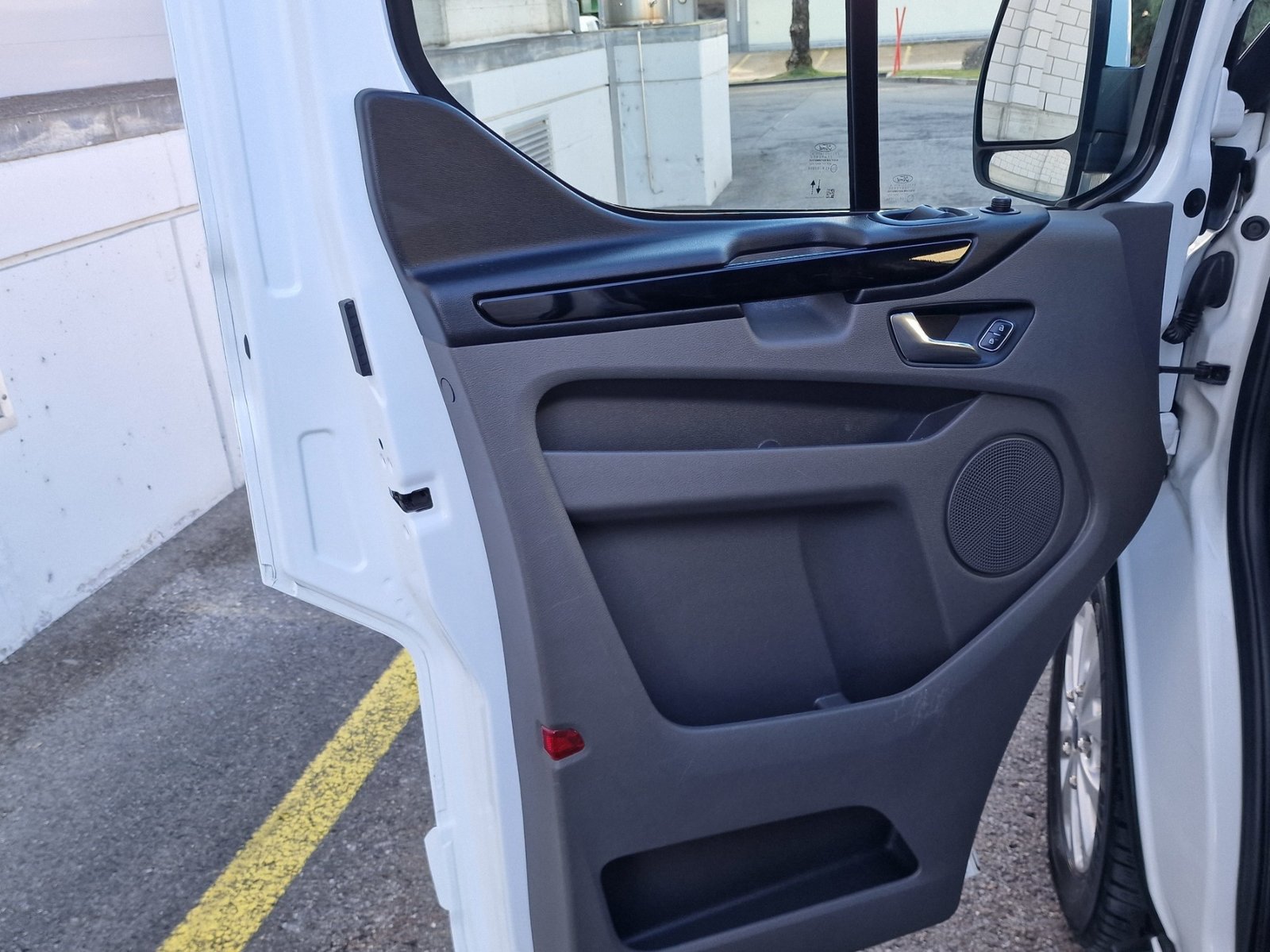 FORD Transit Custom Van 340 L2H1 Trend A, Diesel, Second hand / Used, Automatic - 7