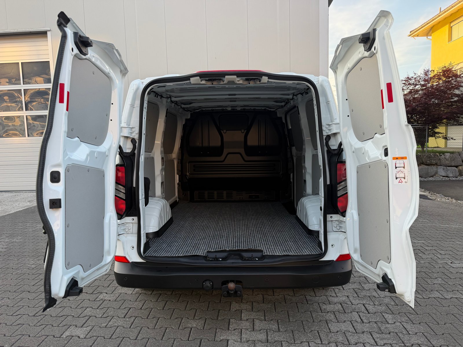 FORD Transit Custom Van 300 L1H1 Trend*FACELIFT MODELL*NUR 2, Diesel, Occasion / Gebraucht, Handschaltung - 6