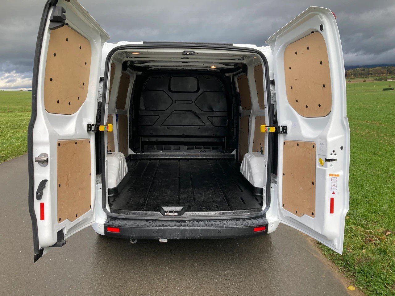 FORD Transit Custom Van 280 L1H1Trend, Diesel, Occasion / Gebraucht, Handschaltung - 6