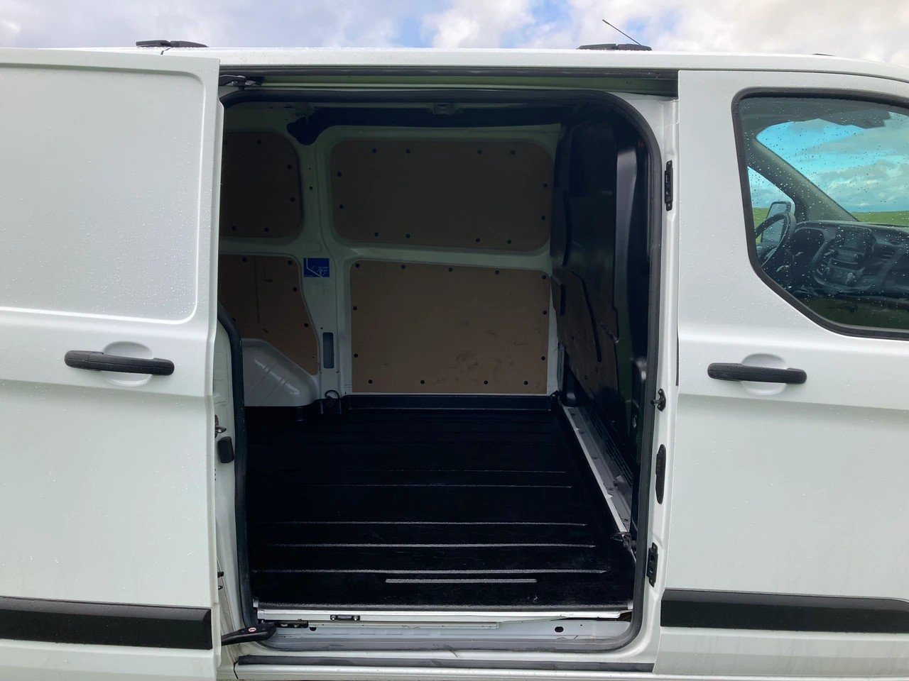 FORD Transit Custom Van 280 L1H1Trend, Diesel, Occasion / Gebraucht, Handschaltung - 7