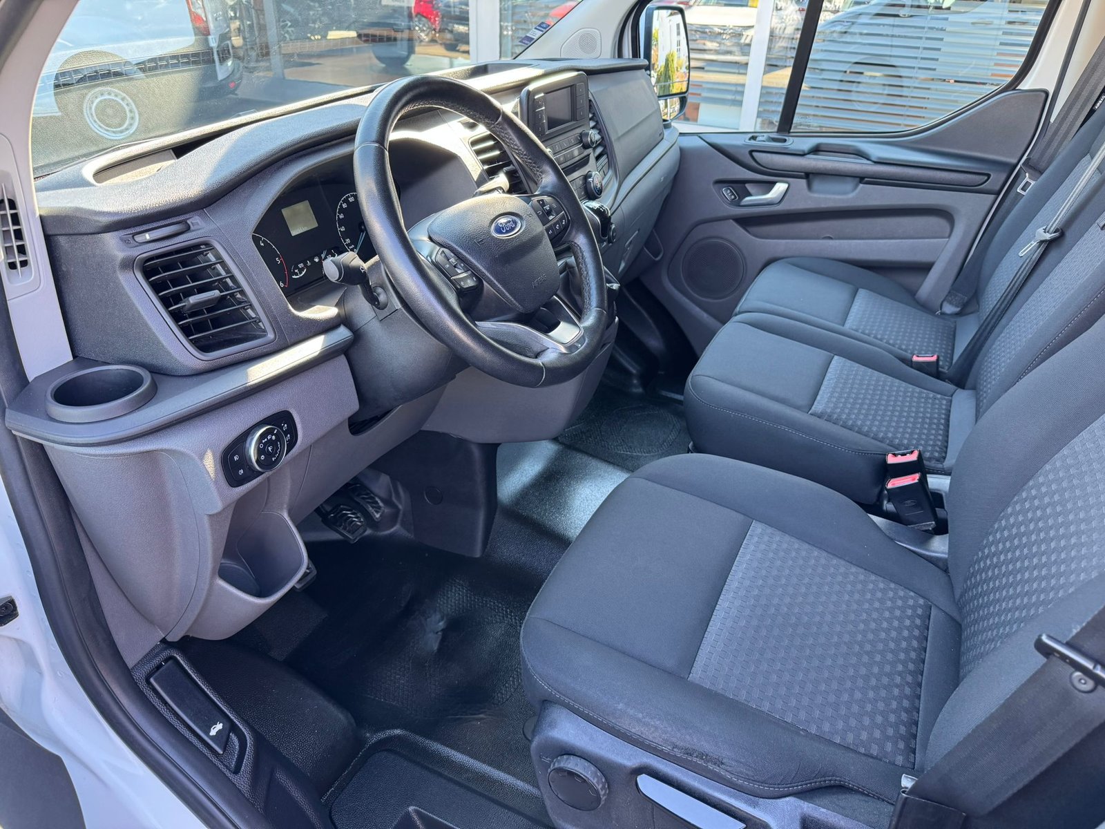 FORD Transit Cust 320 L1 Trend, Diesel, Second hand / Used, Manual - 2