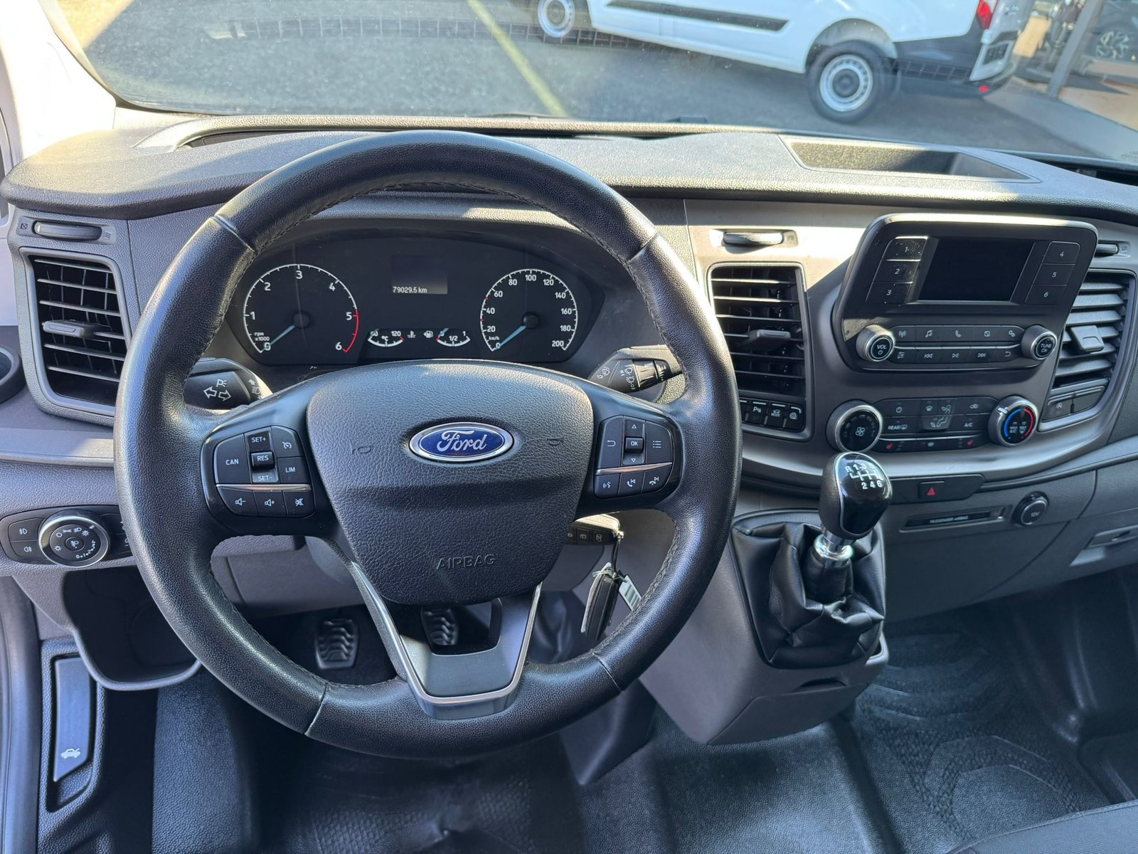 FORD Transit Cust 320 L1 Trend, Diesel, Second hand / Used, Manual - 3