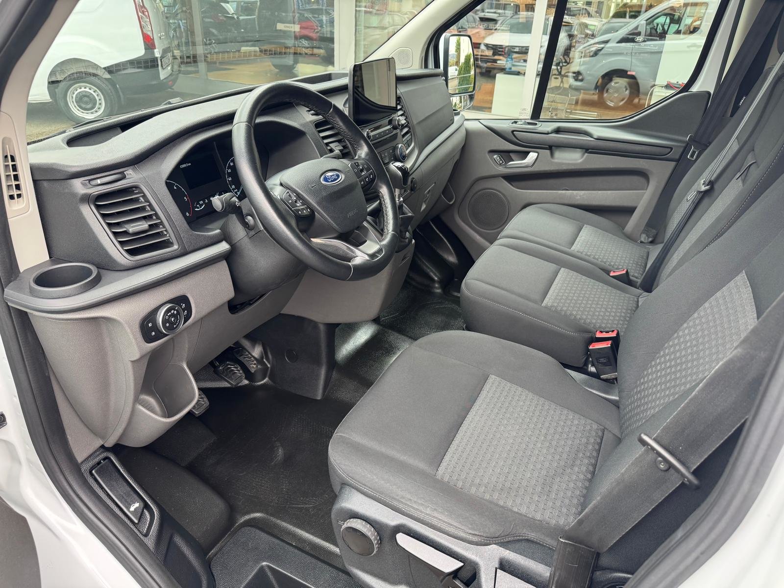 FORD Transit Cust 320 L1 Trend, Diesel, Second hand / Used, Manual - 2