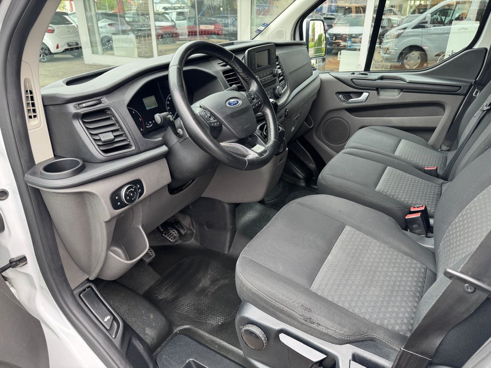 FORD Transit Cust 320 L1 Trend, Diesel, Occasion / Gebraucht, Handschaltung - 2