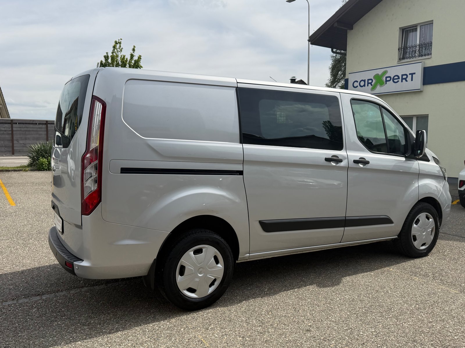 FORD Transit Custom Van 280 L1H1 Limited A, Diesel, Occasion / Gebraucht, Automatik - 3