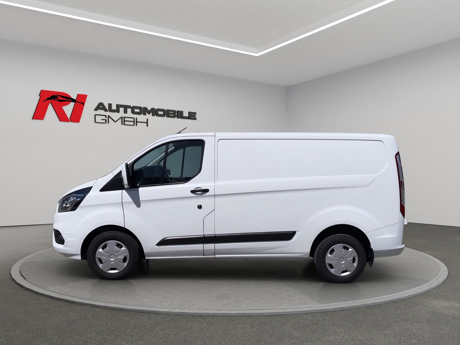 FORD Transit Custom Van 280 L1H1 Ambiente, Diesel, Second hand / Used, Manual - 5