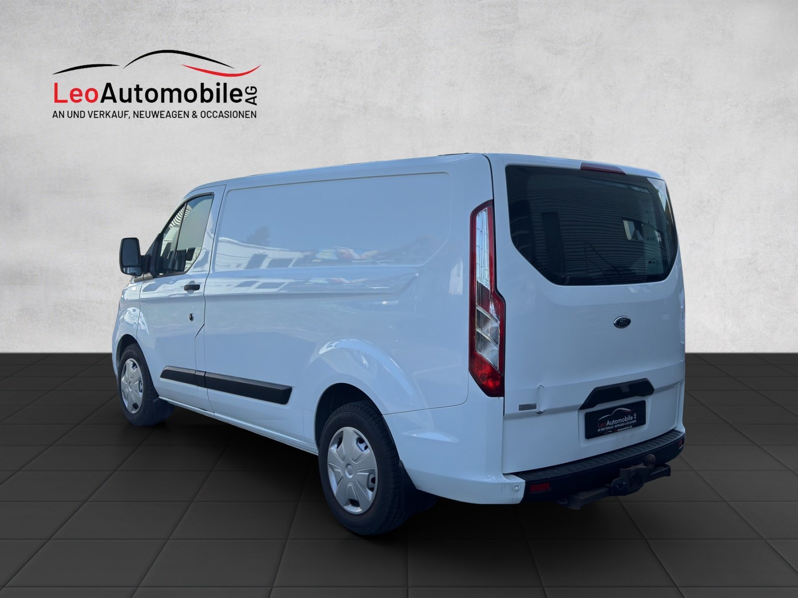 FORD Transit Custom Van 320 L1H1 Ambiente, Diesel, Second hand / Used, Manual - 3
