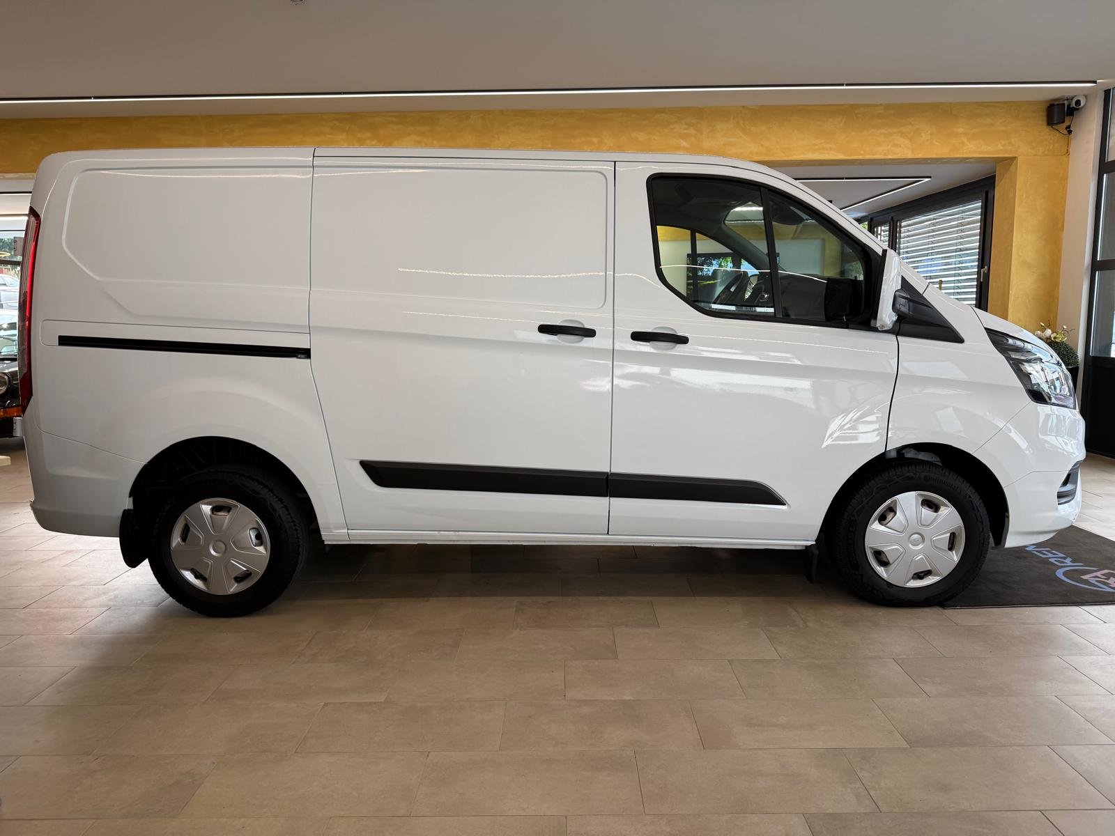 FORD Transit Custom Van 280 L1H1 Trend, Diesel, Occasion / Gebraucht, Handschaltung - 2