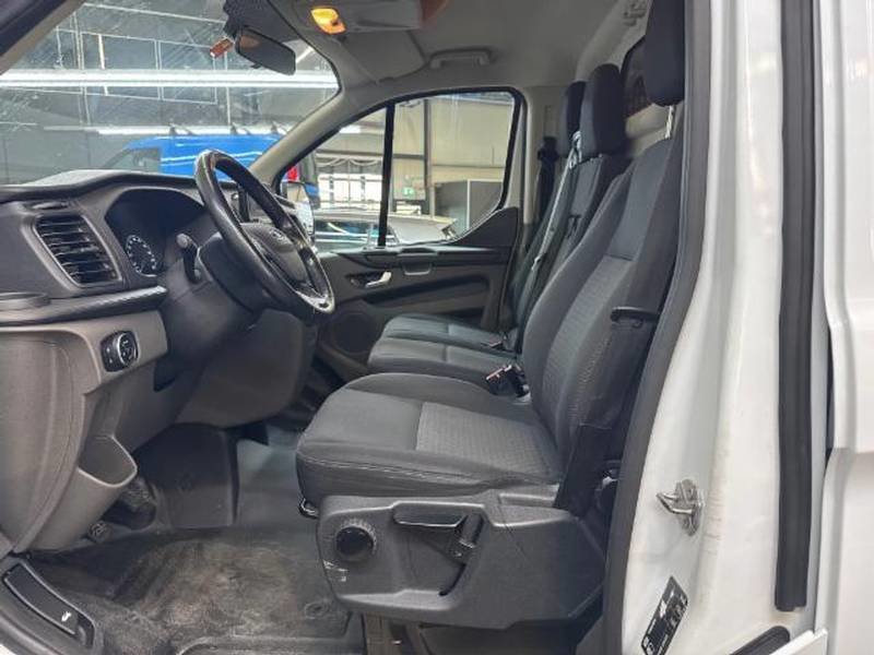 FORD Transit Custom Van 340 L1H1 Trail, Diesel, Occasion / Gebraucht, Handschaltung - 6