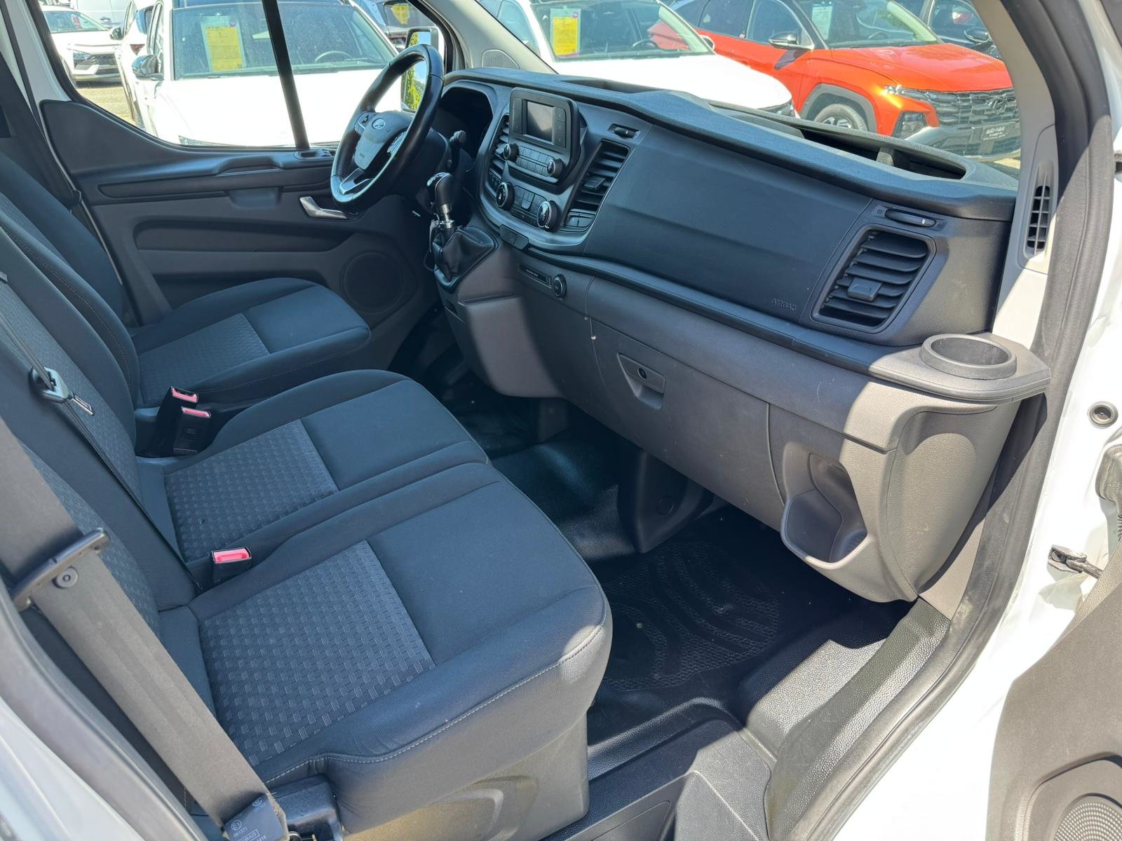 FORD Transit Cust 320 L1 Trend, Diesel, Second hand / Used, Manual - 5