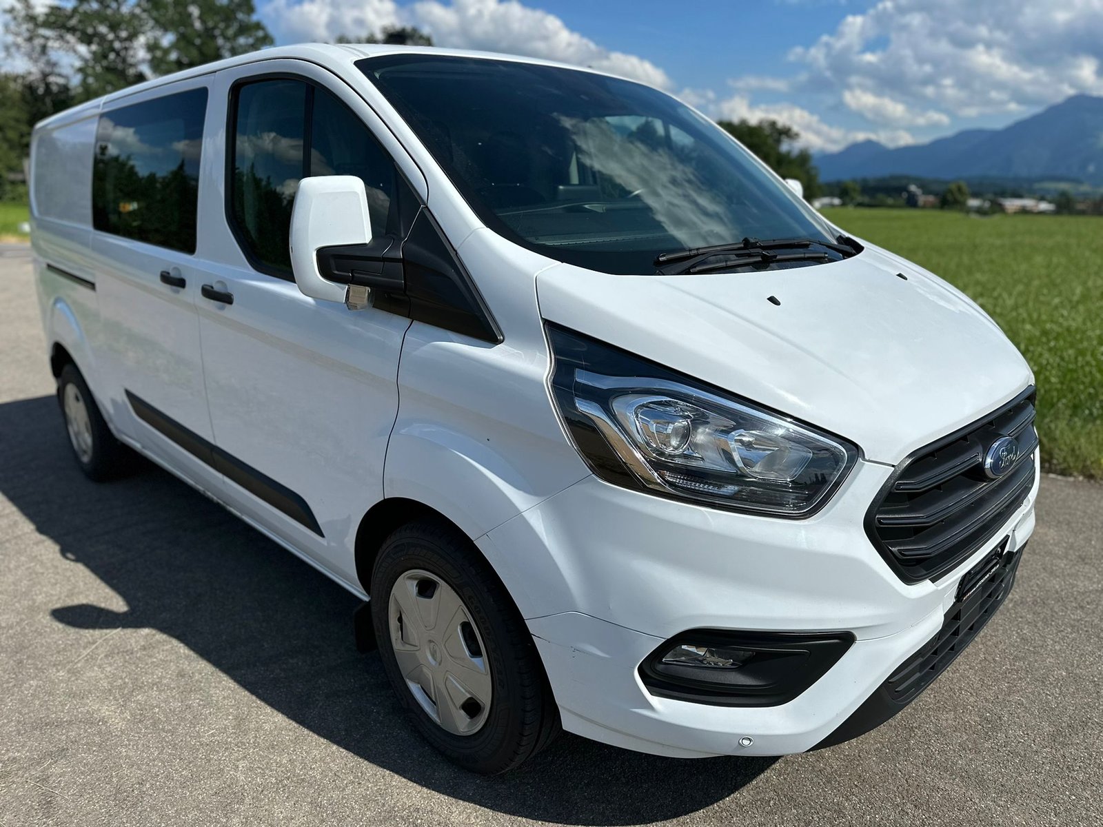 FORD Transit Custom Van 340 L2H1 Trail, Diesel, Occasion / Utilisé, Manuelle - 4