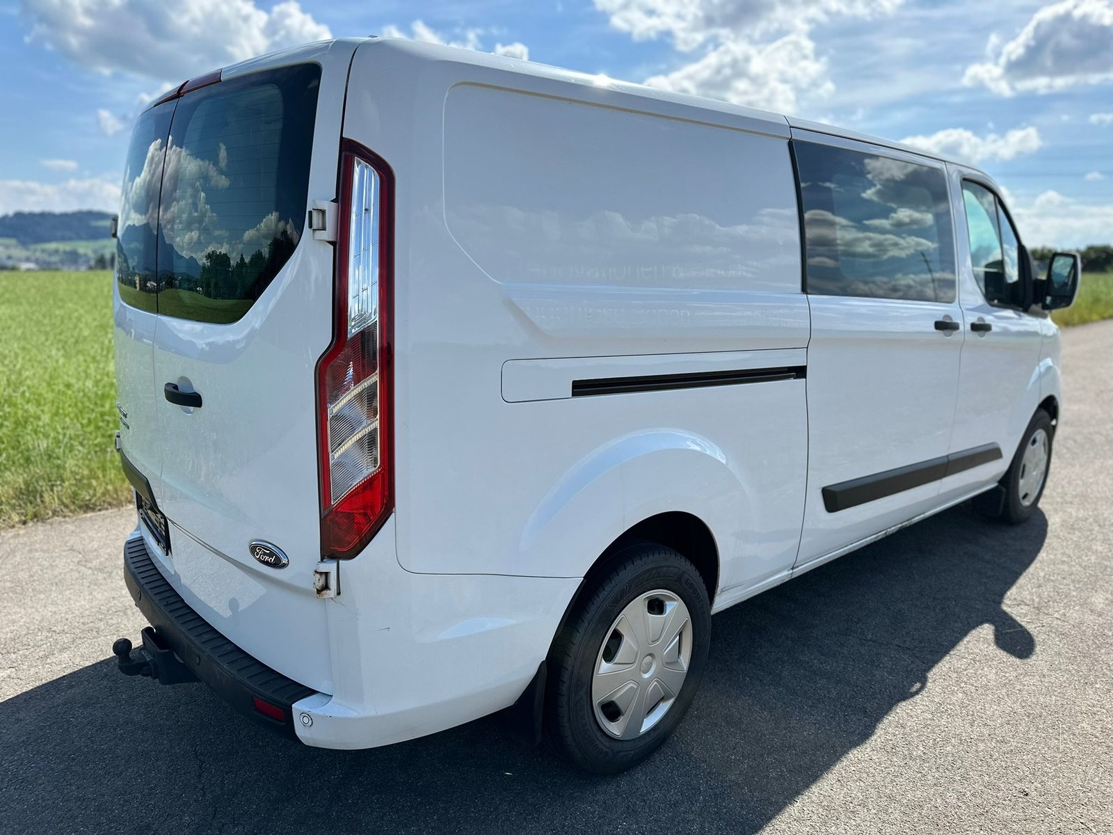FORD Transit Custom Van 340 L2H1 Trail, Diesel, Occasion / Utilisé, Manuelle - 6