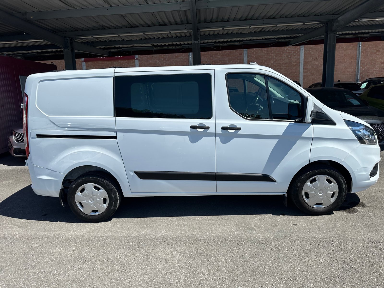 FORD Transit Custom Van 300 L1H1 Trend A, Diesel, Occasion / Gebraucht, Automatik - 2