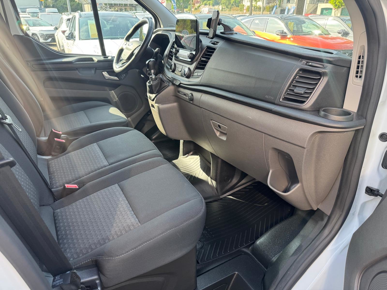 FORD Transit Cust 300 L1 Trend, Diesel, Occasion / Gebraucht, Handschaltung - 6