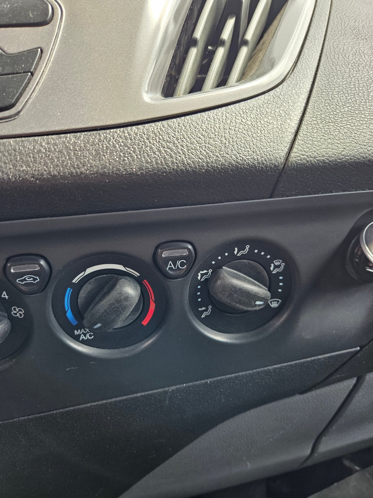 FORD Transit Custom Van 340 L1H1 Trend, Diesel, Occasion / Gebraucht, Handschaltung - 7