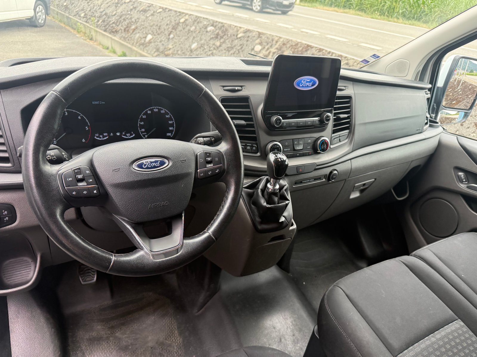 FORD Transit Custom Van 320 L2H1 DK Trend 6 Plätzer, Diesel, Occasion / Gebraucht, Handschaltung - 3