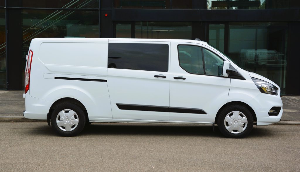 FORD TRANSIT CUSTOM 2.0 TDCi 130 Trend, Diesel, Second hand / Used, Automatic - 2