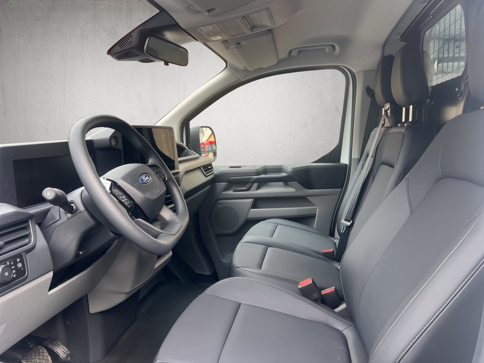 FORD Transit Custom Van 320 L1H1 Trend A, Diesel, Ex-demonstrator, Automatic - 4