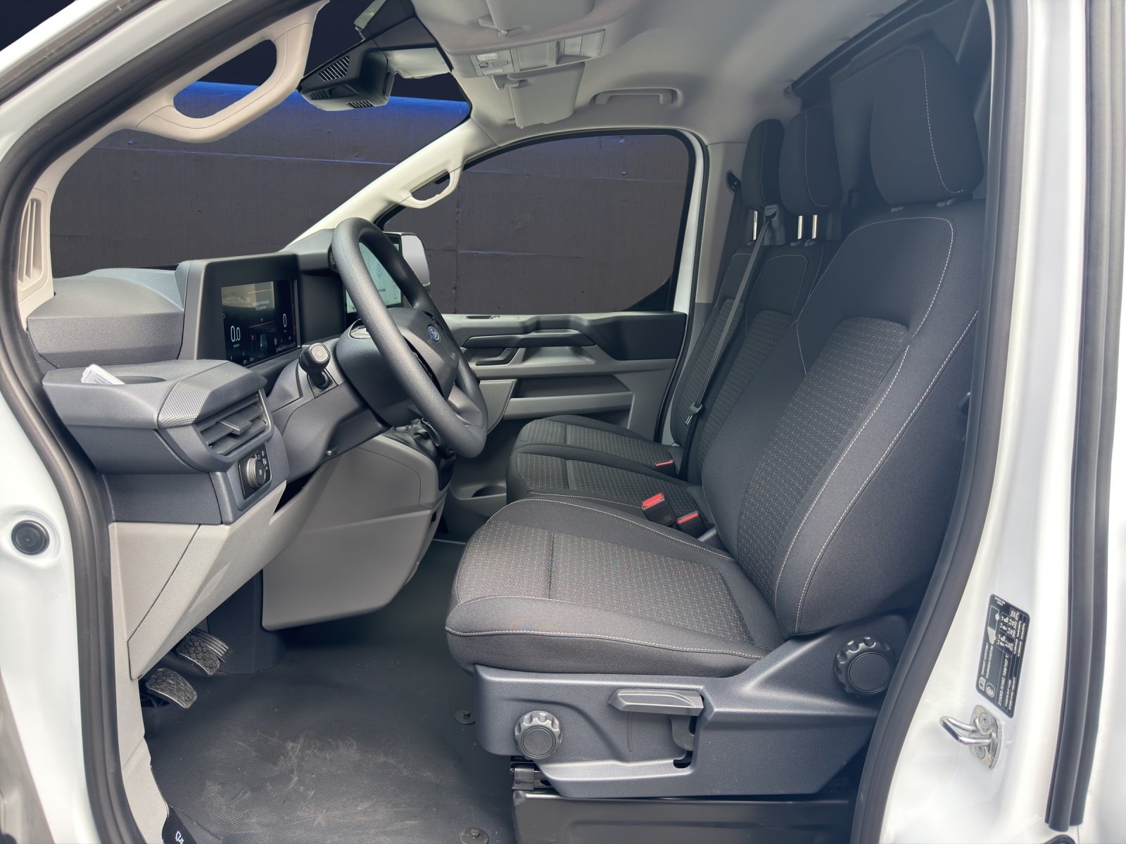 FORD Transit Custom Van 280 L1 2.0 EcoBlue 136PS Trend, Diesel, Vorführwagen, Handschaltung - 7