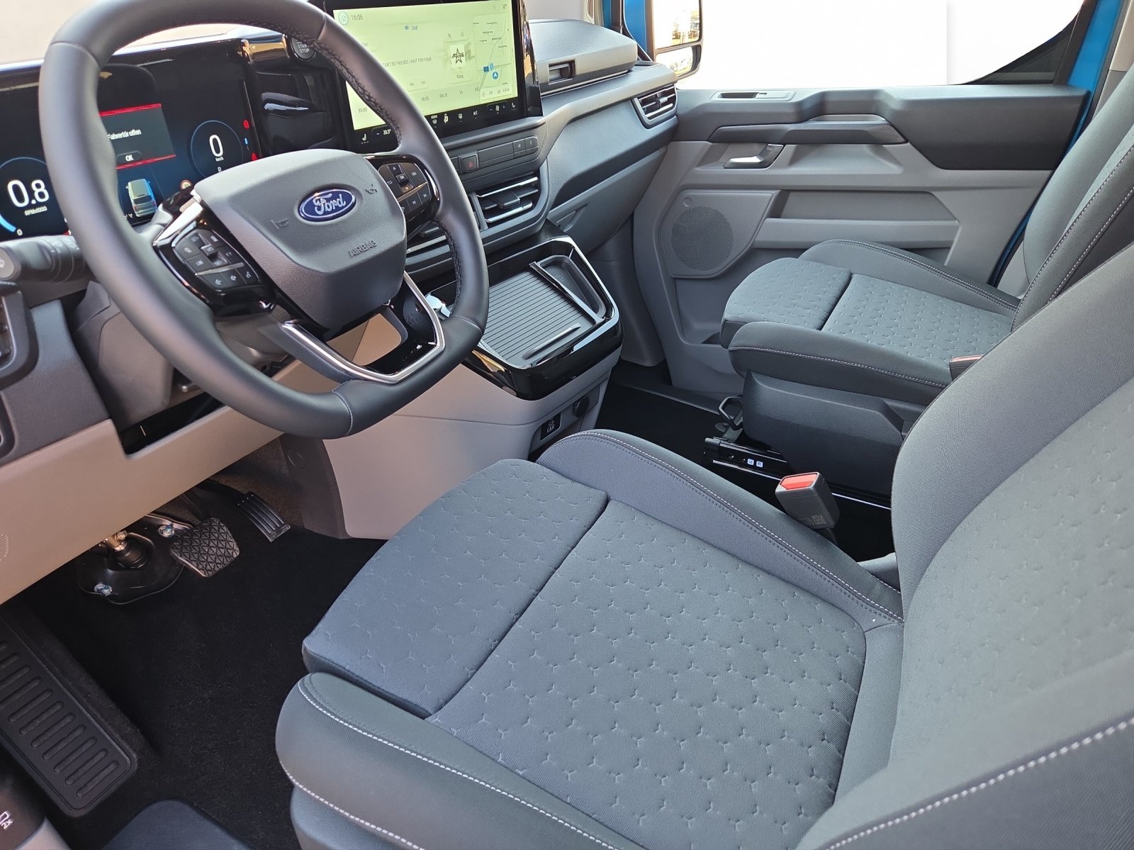 FORD Transit Custom Kombi 320 L1 2.0 EcoBlue 170 Limited, Diesel, New car, Automatic - 5