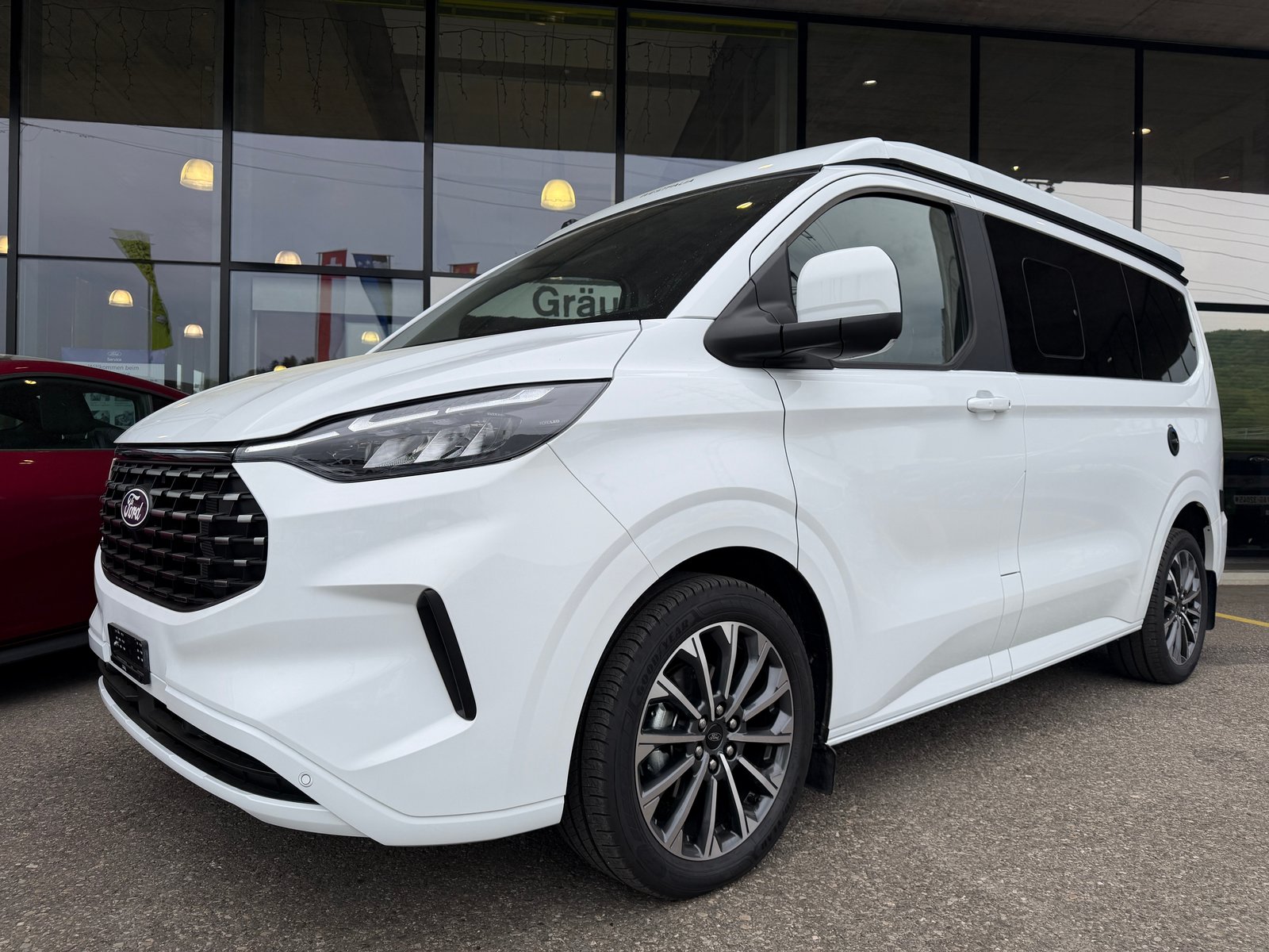 FORD Transit Custom Nugget 320 L1H1 Aut. Titanium