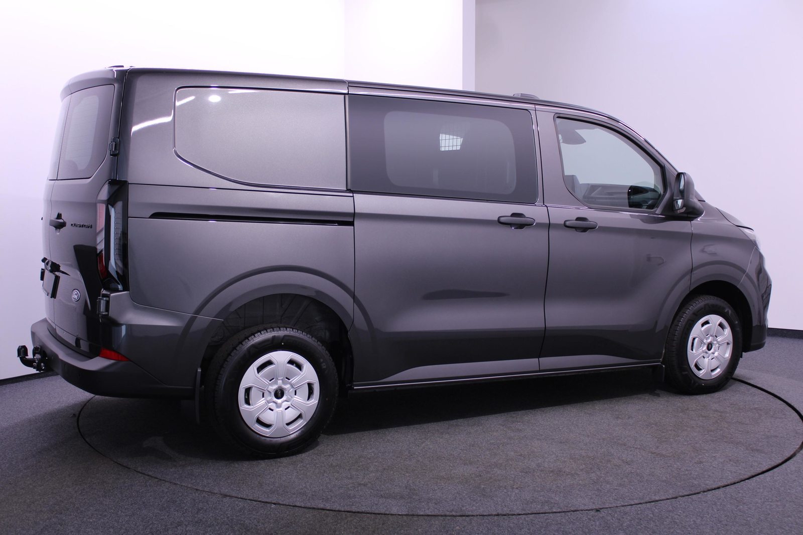 FORD Transit C Van 300 L1 2.0 EcoBlue 136 Trend, Diesel, New car, Automatic - 2