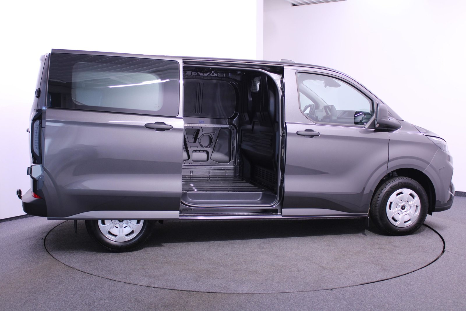 FORD Transit C Van 300 L1 2.0 EcoBlue 136 Trend, Diesel, New car, Automatic - 3