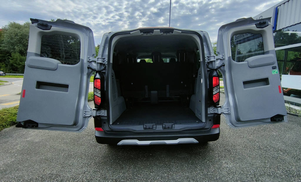 FORD Custom Kombi 9Pl. 320 L2 2.0 EcoBlue 170 Trail A8 AWD, Diesel, Occasioni / Usate, Automatico - 4