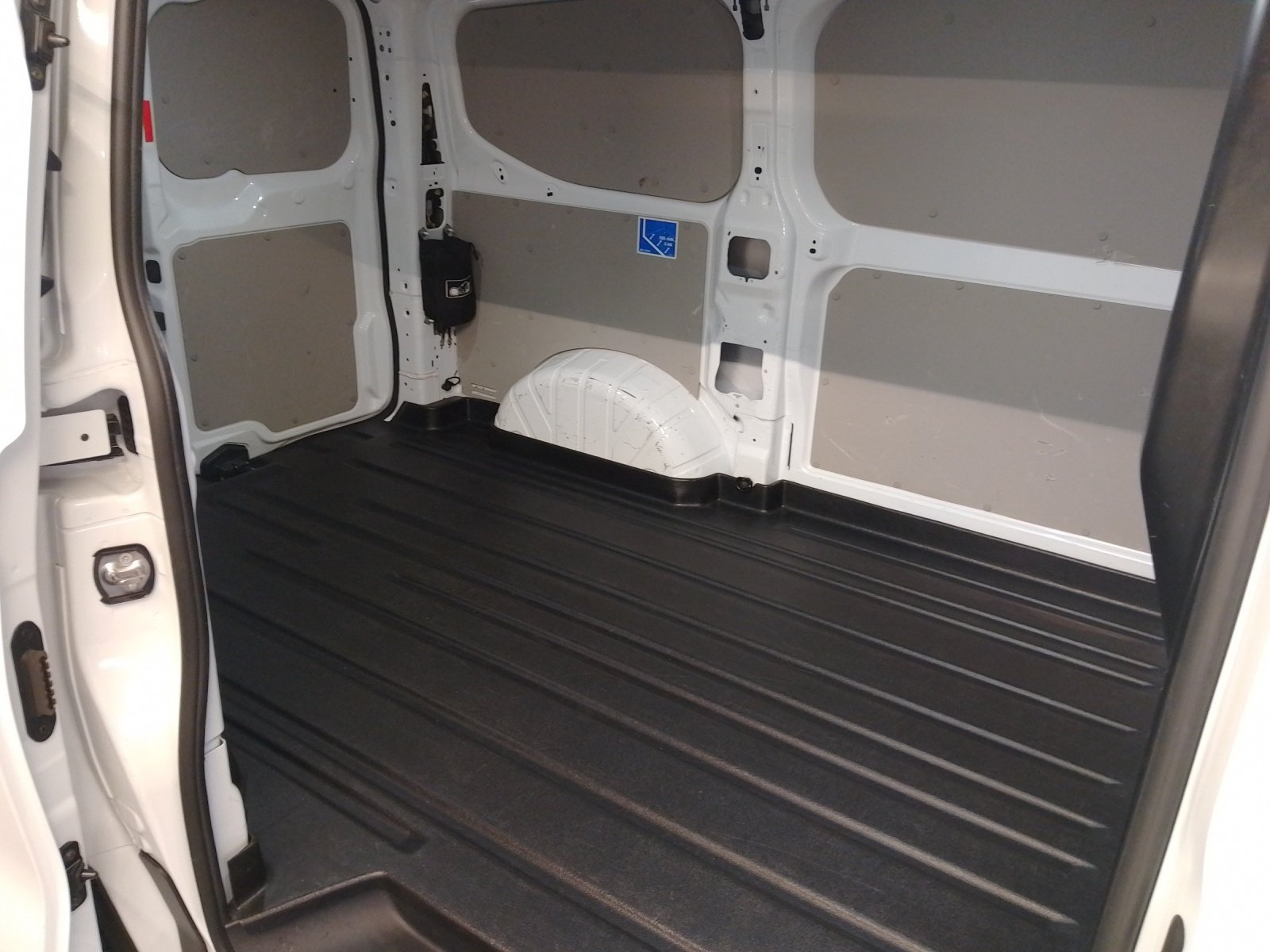 FORD Transit Custom Van 280 L1 2.0 EcoBlue 110 Trend, Diesel, Occasion / Utilisé, Manuelle - 5