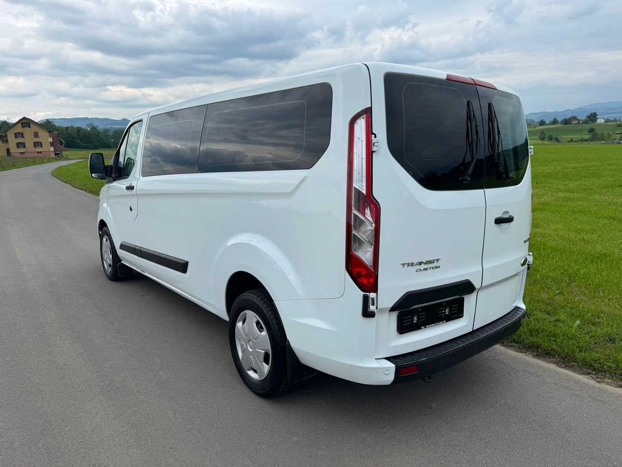 FORD Transit Custom 320 L2H1 Trend 9 Plätzer, Hybride Léger Diesel/Électricité, Occasion / Utilisé, Manuelle - 3