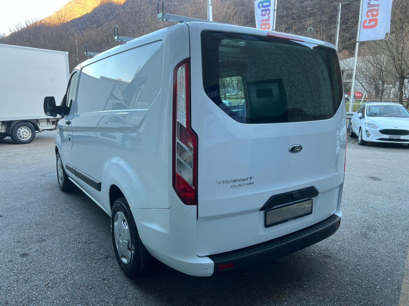 FORD TRANSIT CUSTOM Van 320 L1H1 Ambiente, Diesel, Occasion / Gebraucht, Handschaltung - 3