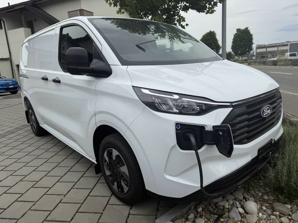 FORD Transit C Van 320 L1 2.5 Duratec 233 Trend PHEV