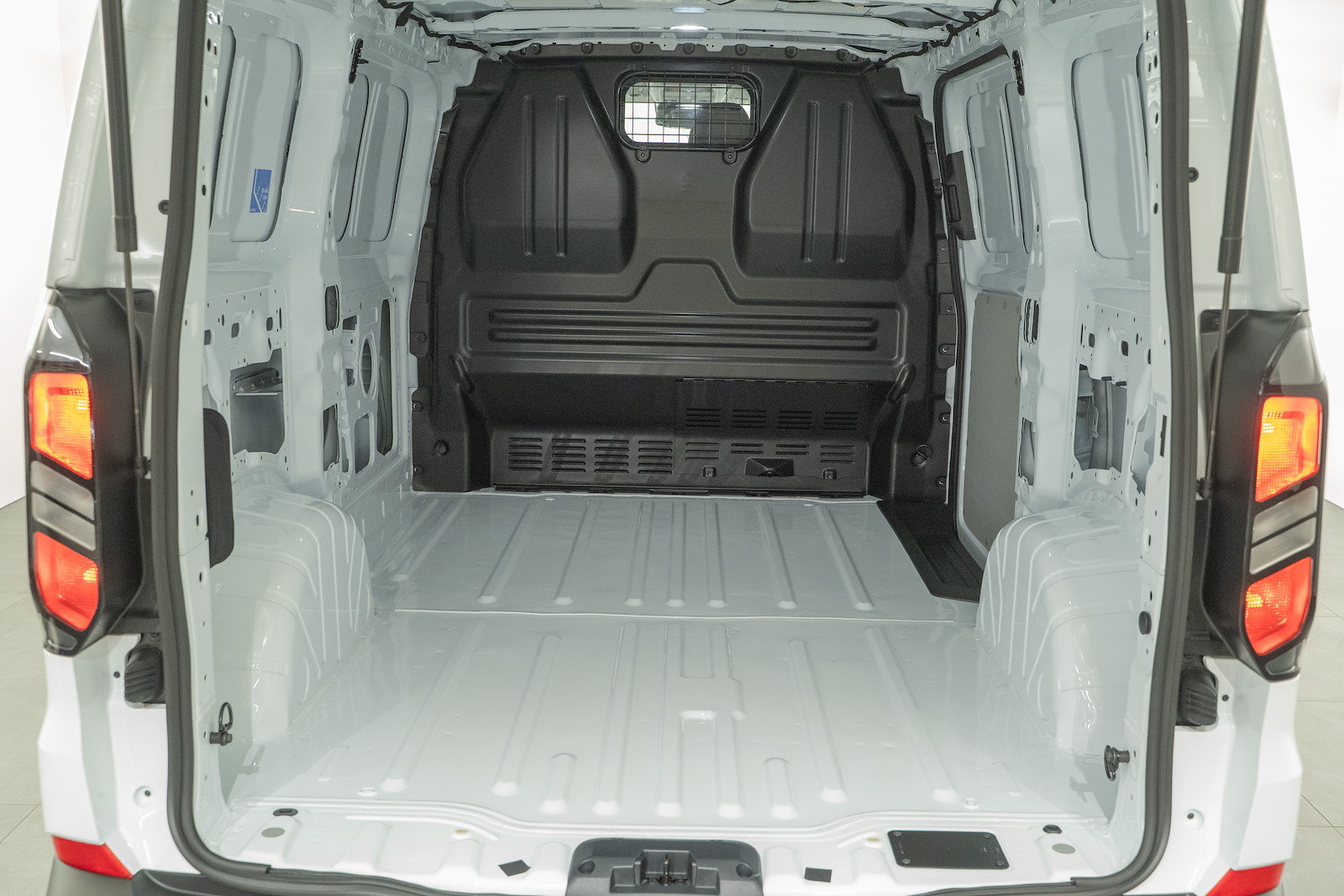 FORD Transit C Van 280 L1 2.0 EcoBlue 136 Trend, Diesel, Neuwagen, Handschaltung - 5