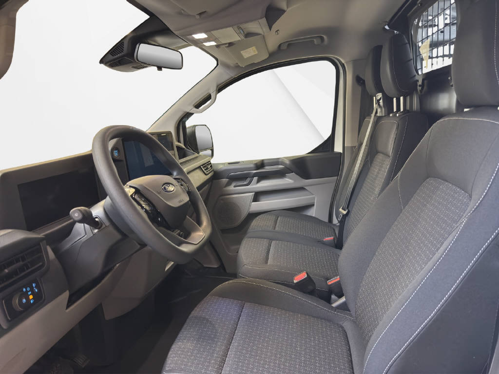 FORD Transit C Van 320 L1 2.0 EcoBlue 136 Trend, Diesel, New car, Automatic - 5