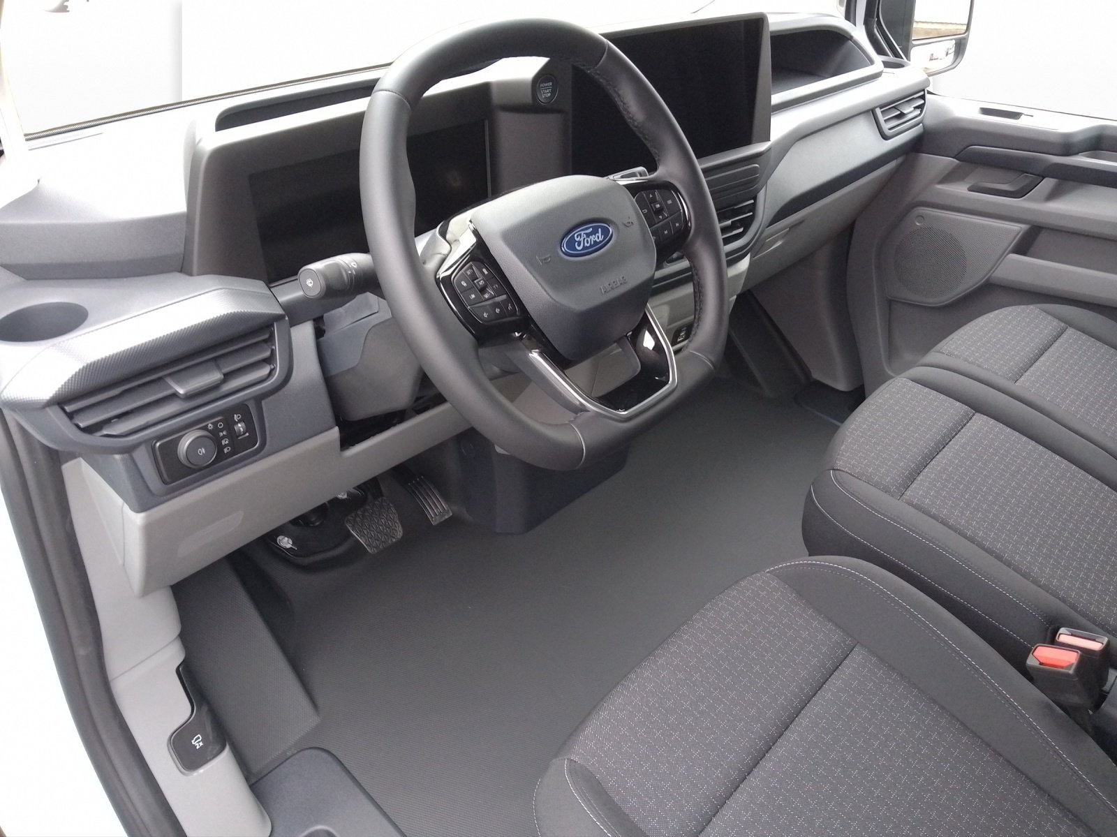 FORD Transit C Van 320 L1 2.0 EcoBlue 136 Trend, Diesel, Auto nuove, Automatico - 6