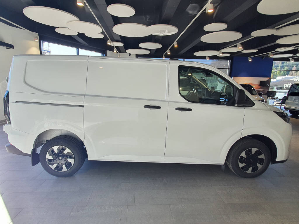 FORD Transit C Van 320 L1 2.5 Duratec 233 Trend PHEV, Plug-in-Hybrid Petrol/Electric, New car, Automatic - 4