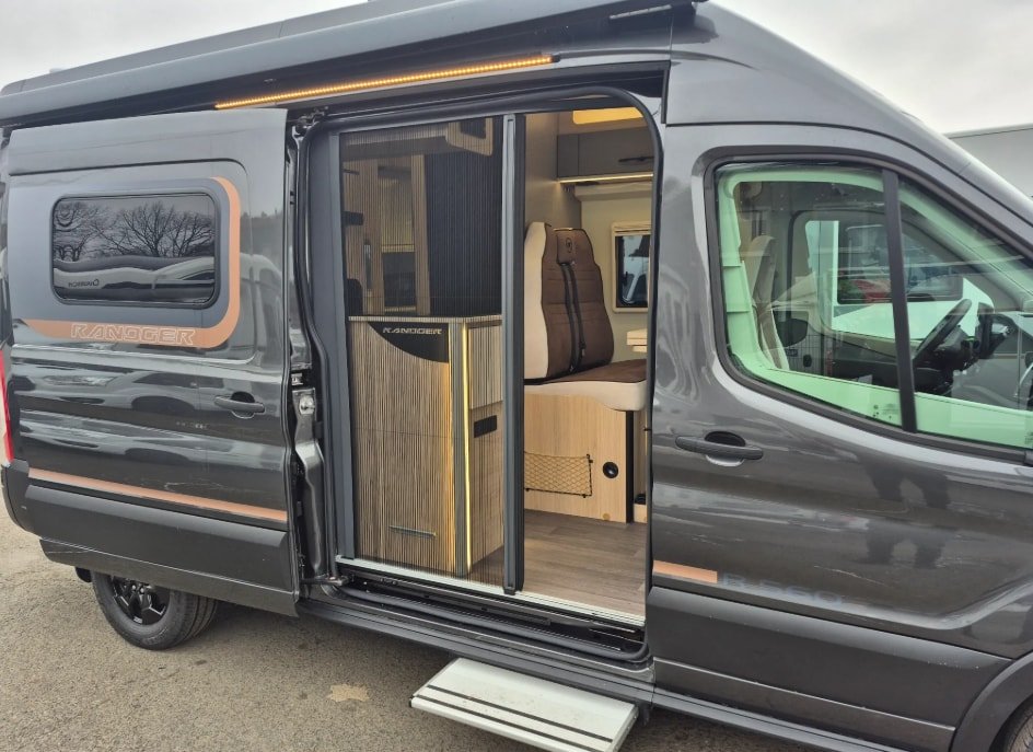 FORD Transit Camper Randger R560 4X2 2.0 TDCi 165, Diesel, Auto nuove, Automatico - 2