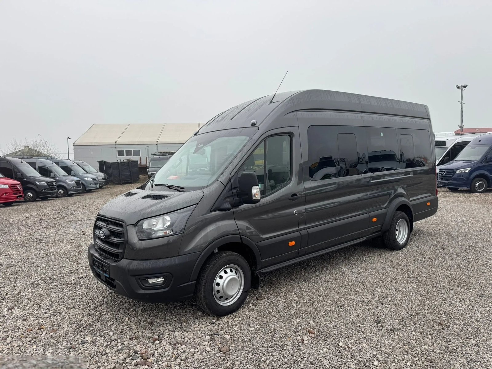 FORD Transit 350 L4 Basis 2.0 TDCi 130 FWD 18 Sitzer